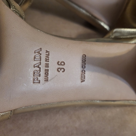 Authentic Prada metalic gold with crystals sandal - Picture 8 of 8
